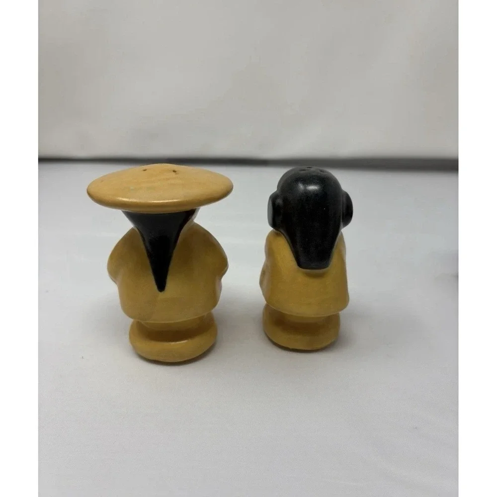 Vintage Asian Couple Salt & Pepper Shakers Ceramic Rubber Stop‎ 1950's MCM